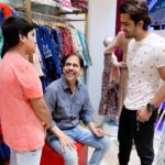 Dipika Kakar Instagram - When the ladies are busy shopping this is how they chill in a corner!!! The smiles are mailbly because insabki shopping ho gayee hai!!!! P.S. I love the moment captured❤️❤️