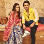Dipika Kakar Instagram - He drops by at the set and makes my day!!!! ❤️❤️❤️ @shoaib2087