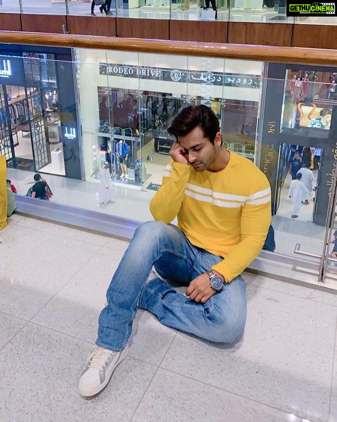 Dipika Kakar Instagram - Shop till you dropppp!!!! Its the 1st day in Dubai!!!! #DubaiMall ππ» See the next pic... to see whats happened to the husband!!! @shoaib2087 π€£π€£π€£π€£ The Dubai Mall - The World's Largest Shopping Mall!