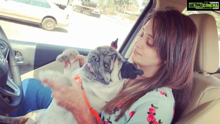 Dipika Kakar Instagram - fooling around with my little munchkin... 🤣😜