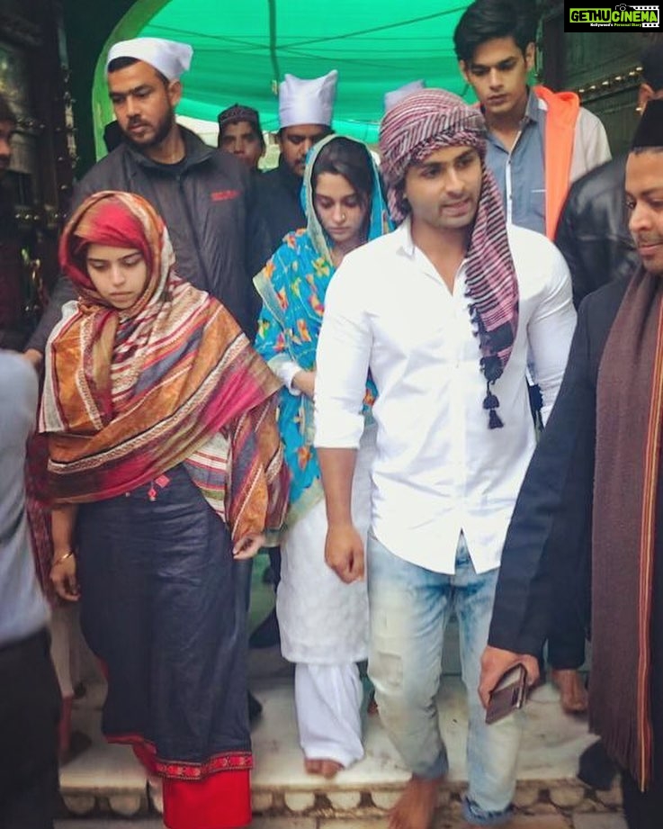 Dipika Kakar Instagram - To thank him for all that he has showered upon us 🙏🏻 😊 #blessed #ajmersharif Ajmer