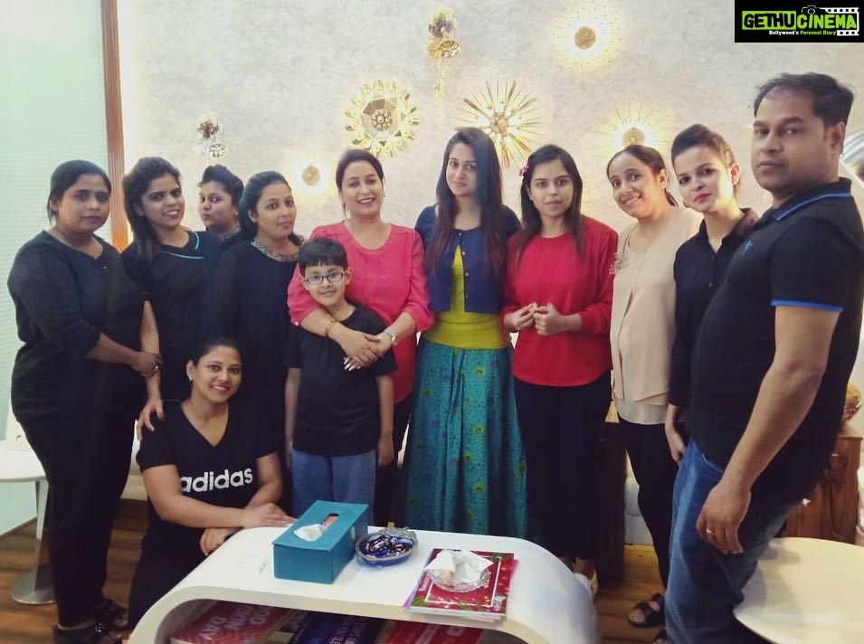 Dipika Kakar Instagram - Its good to be at #Cutis because they care for my skin more than me.. ☺️ ❤️ thank you guyz 🤗 @cutis.in
