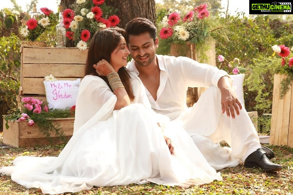 Dipika Kakar Instagram - Yesssss its been a year of the most precious day of my life... of being Mrs Dipika Kakar Ibrahim.... and my world has bloomed with love ever since❤❤❤ !!! Be Ready Guys The Celebration beginssssss!!!!!