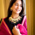 Dipika Kakar Instagram – Simple outfit & perfect piece of jewellery.. & you are occasion ready!!
.
.
jewellery by @missrinkusaini26 
outfit by: @krishaclothing 
makeup by : @im_mr_ketzsolzofficial_