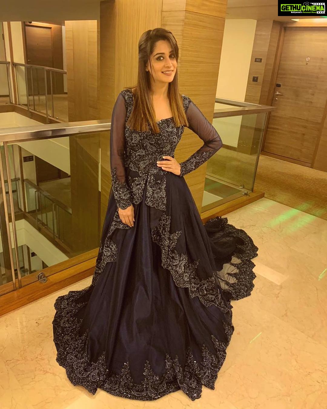 Dipika Kakar Instagram - There is a princess inside all of us.. 👑 ☺️ #princessfeels #Eventtime . . . Outfit by :- @kalkifashion