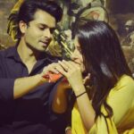 Dipika Kakar Instagram - Special moments of a special day!!! The press interaction of “battalion 609” our shoaib’s first film 😍💃🙏🏻 @shoaib2087 . . . . . Earrings by :- @anmoljewellers . . . . #pressinteraction #battalion609 #shoaibibrahim #kamrajmishra