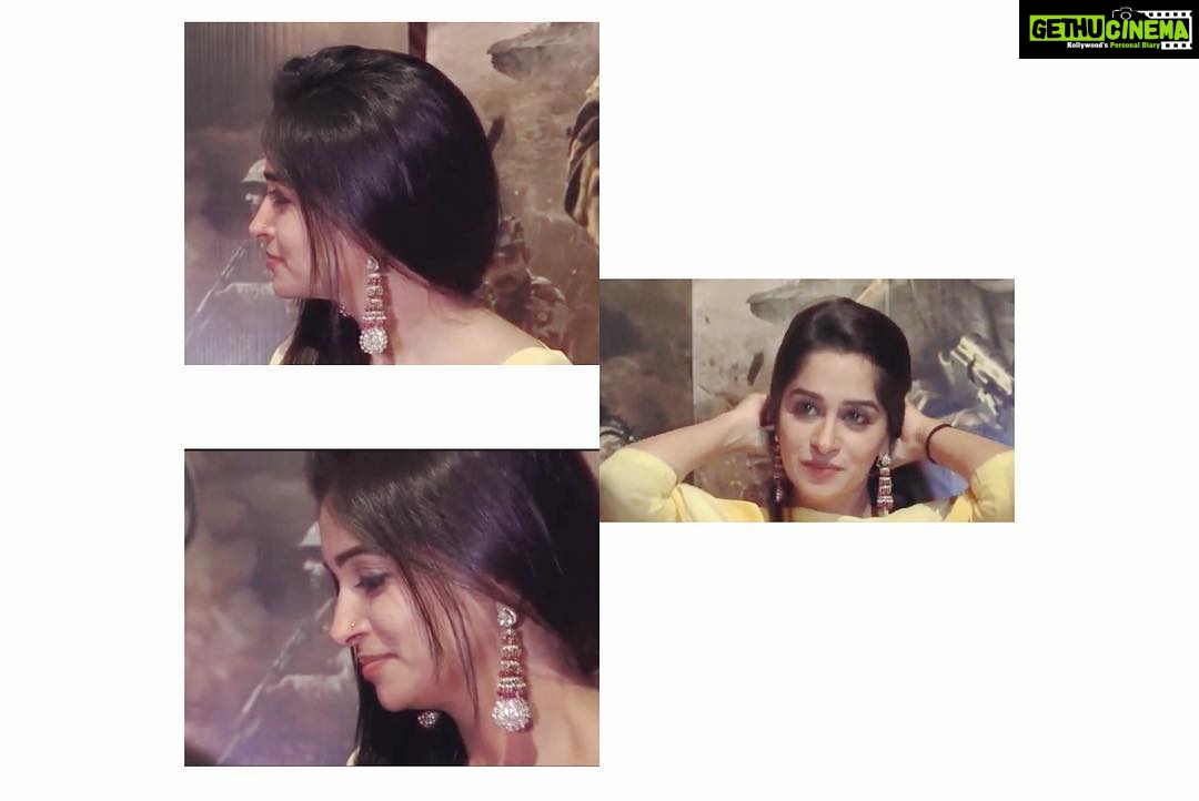 Dipika Kakar Instagram - Special moments of a special day!!! The press interaction of “battalion 609” our shoaib’s first film 😍💃🙏🏻 @shoaib2087 . . . . . Earrings by :- @anmoljewellers . . . . #pressinteraction #battalion609 #shoaibibrahim #kamrajmishra