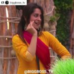 Dipika Kakar Instagram - ❤️ thankyou @biggboss_tv . . . . . Jewellery :- @bloomishly . . . . #Repost @biggboss_tv with @get_repost ・・・ What a fabulous compilation❤ Yes! You dont need music to dance.💃 • • • • This is Soooo BEAUTIFUL .😘 #dipikakakar GraceFul Dance On #PiyaGharAayege For All BB Fans & dipika fans This is a Treat to Watch her Dance Like This 😘😘 Edited By ~ @biggboss_tv Singer ~ @ideepakthakur ( in Video i Dubbed With Original Song by @kailashkher ) Performance ~ @ms.dipika #sreesanth pretend to play flute . #bb12 #biggboss12