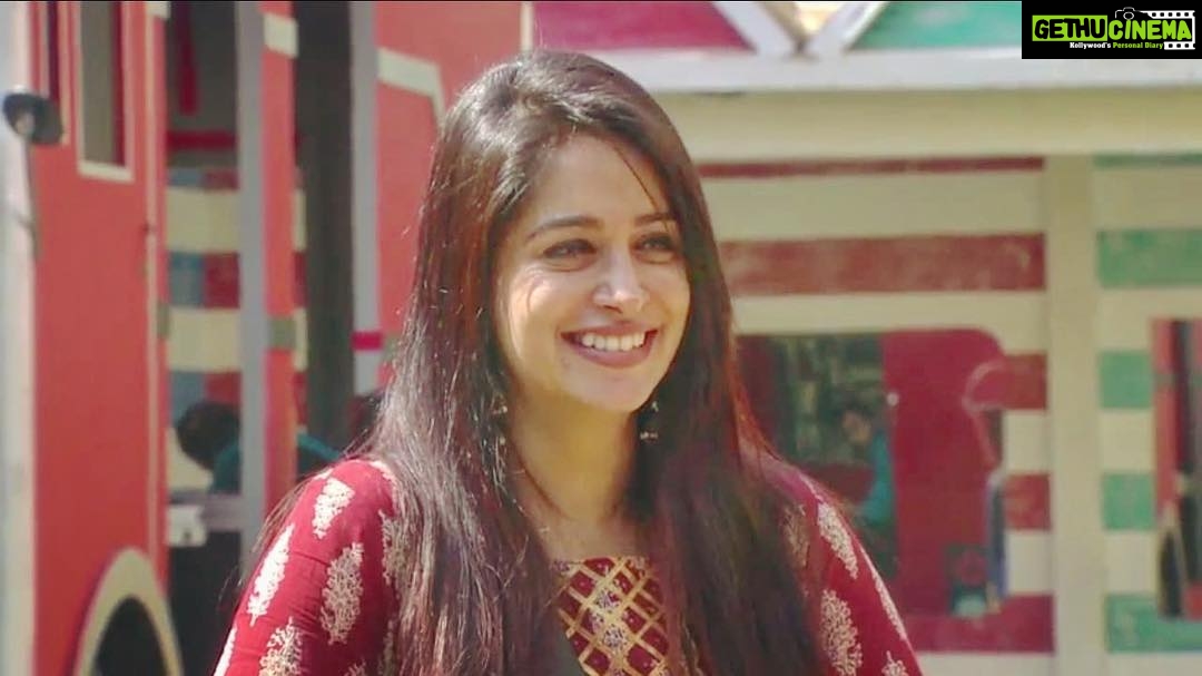 Dipika Kakar Instagram - Rise above the storm and you will find the sunshine #mariofernandez ⛅️☀️⭐️💫 . . . . . . . #dipikakakaribrahim #bb12 #biggboss12 #colorstv @colorstv @endemolshineind