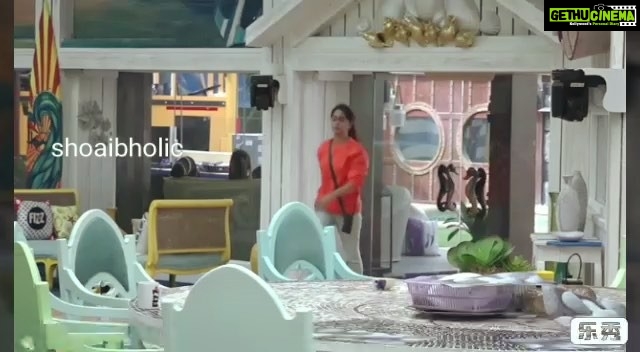 Dipika Kakar Instagram - 😍👌🏻 #fanmadevideo . . . . Shoes by :- @thequirkynaari . . . . #dipikakakaribrahim #bb12 #colorstv @colorstv @endemolshineind