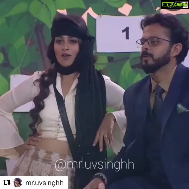 Dipika Kakar Instagram - Unseen andekha from voot.. dipika mimics surbhi 😆 #part1 #Repost @mr.uvsinghh with @get_repost ・・・ Unseen 😂 #dipikakakar #biggboss12