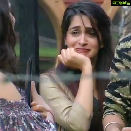 Dipika Kakar Instagram - Be the reason someone believes in the goodness of people.. 😊 . . . . . . . #dipikakakaribrahim #bb12 #biggboss12 @colorstv @endemolshineind