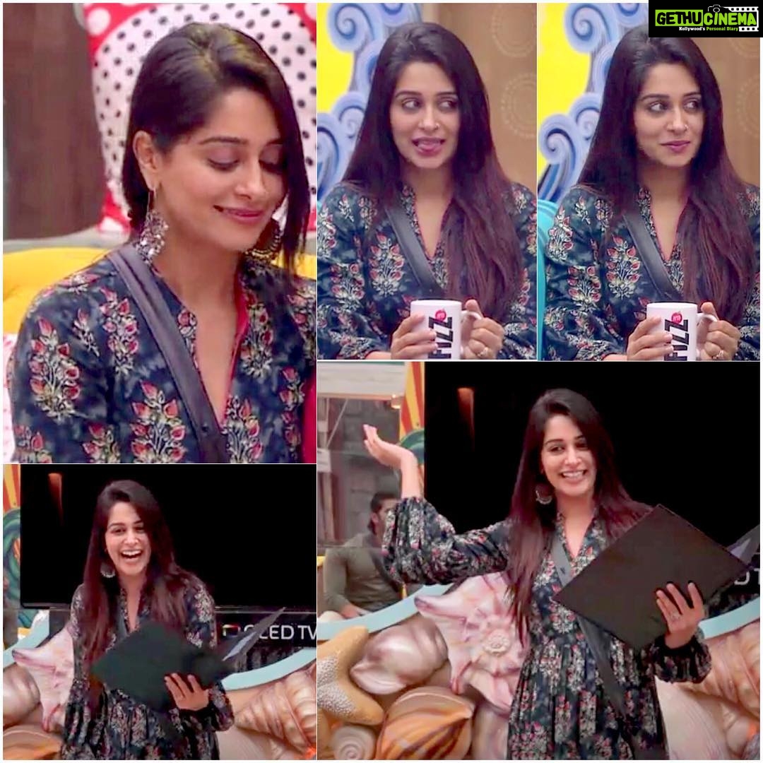 Dipika Kakar Instagram - The less you care what others think, the happier you’ll be.. 😀💁🏻♀️ . . . . . Jewellery :- @hiranya.store . . . . #dipikakakaribrahim #bb12 #biggboss12 @colorstv @endemolshineind
