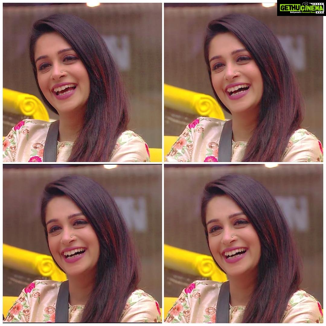 Dipika Kakar Instagram - Prettiness.. 😍 🌸 . . . . #dipikakakaribrahim #bb12 #colorstv