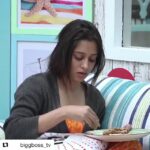 Dipika Kakar Instagram - For her “GOOD FOOD is GOOD MOOD” 🥙🌮🥗🍱😀 . . . . #biggboss12 #bb12 #dipikakakaribrahim #colorstv #voot