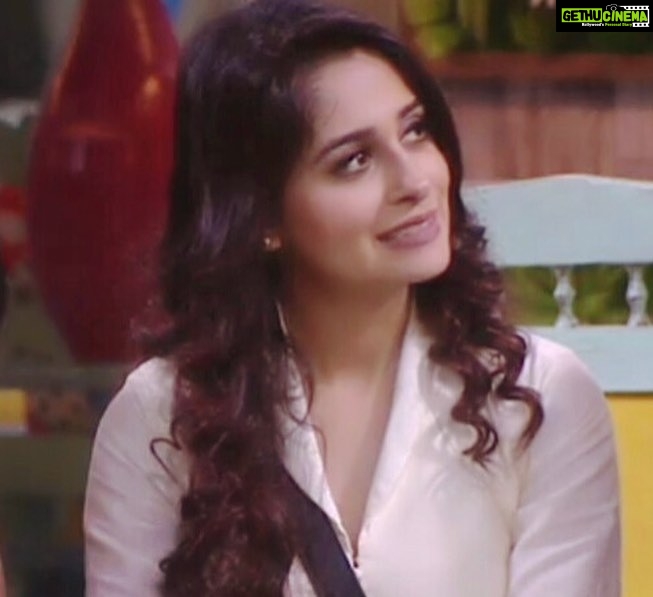Dipika Kakar Instagram - Those who judge will never understand, And those who understand will never judge.. 😊 #weunderstandyou #wearewithyou 🤗