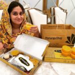 Dipika Kakar Instagram – Throwback to this lovely meal boxes sent to us by @maharajabhogindia !!! They r delivering these amazing boxes at your home with their season special Amras 😍 !!!
.
.
you can order thru Zomato
@maharajabhogindia 
@teamashishmaheshwari