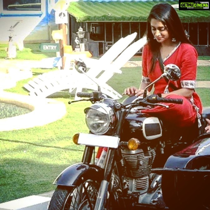 Dipika Kakar Instagram - The flower that blooms in adversity is the most rare and beautiful of all.. 🌹☺️ . . . . Nosepin by :- @firoza . . . . . #dipikakakaribrahim #bb12 #biggboss12 @colorstv @endemolshineind