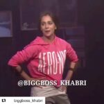 Dipika Kakar Instagram – sultaani akhaade ki Vijeta hain.. DIPIKAAAAA 😀
.
.
.
Video credit:- @biggboss_khabri #biggboss12 #bb12 #colorstv #dipikakakaribrahim #dipikakakar @colorstv @beingsalmankhan