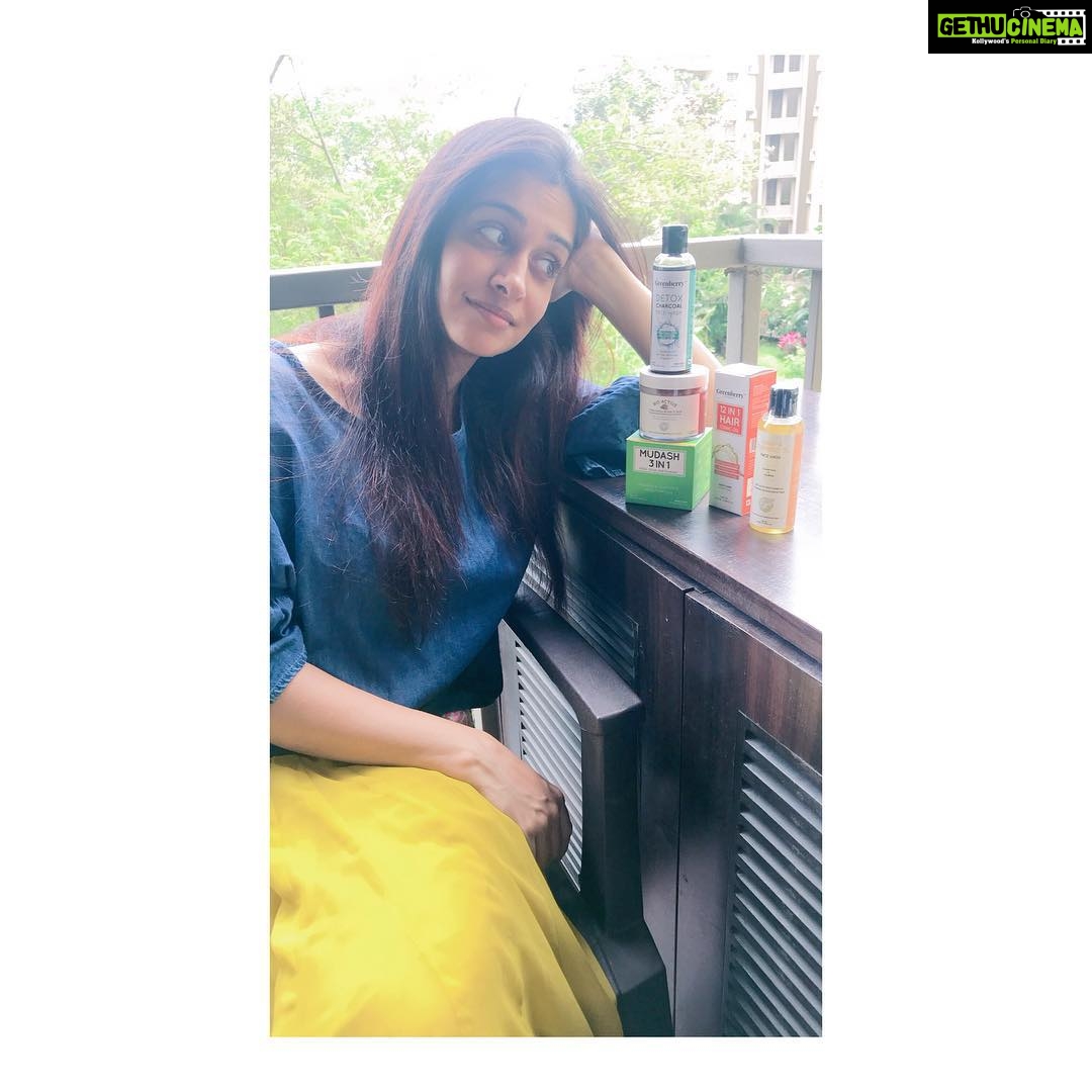 Dipika Kakar Instagram - I am a big fan of Greenberry Organics! Here is a glimpse of the 100% organic products.#Organic4You #skincare