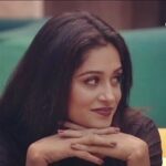 Dipika Kakar Instagram - Some stills from yesterday’s episode.. ☺️ . . Jewellery by :- @aquamarine_jewellery . . . #weekendkavaar #weekendkavaarwithsalman #dipikakakar #dipikakakaribrahim #wesupportdipikakakaribrahim #biggboss12 #bb12 #biggboss #colorstv @colorstv @endemolshineind #teamDipika