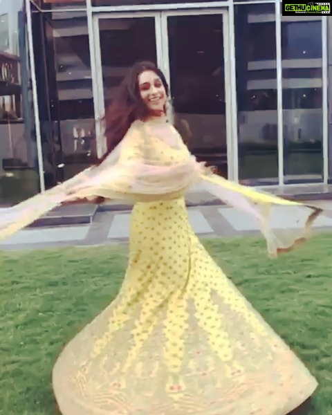 Dipika Kakar Instagram - Pal Pal dil ke paas tum rehte ho.... @shoaib2087 ❤❤