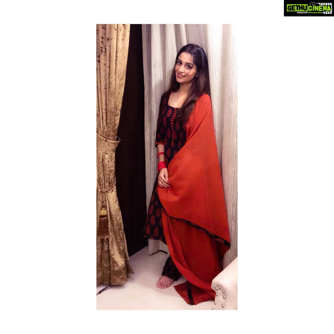 Dipika Kakar Instagram - My love for Indian Wear ❤️
