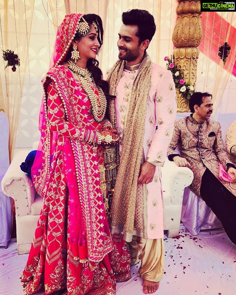 Dipika Kakar Instagram - I can see the reflection of Mrs Dipika Shoaib Ibrahim in his eyes.. and its all I ever dreamt off!!! P.S. @shoaib2087 I love you!!! #dodilmilrahehain