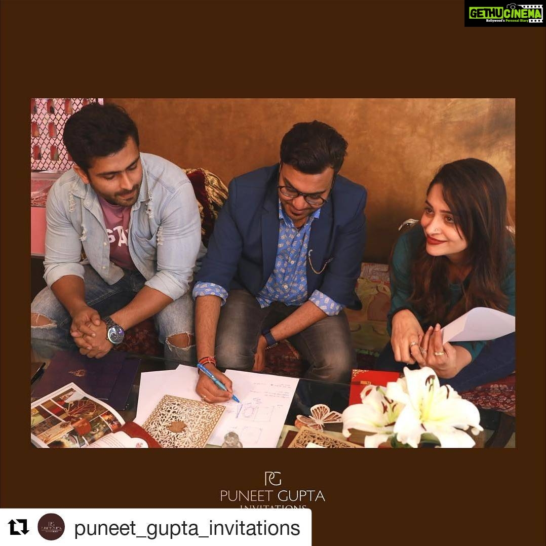 Dipika Kakar Instagram - #Repost @puneet_gupta_invitations (@get_repost) ・・・ THE FULL EPISODE WILL BE UNVEILED TONIGHT ON YOUTUBE #dodilmilrahehain #shoaika #teamshoaindipika #Dipika #Shoaib #ShoaikaWedding #RsvpwithPuneet