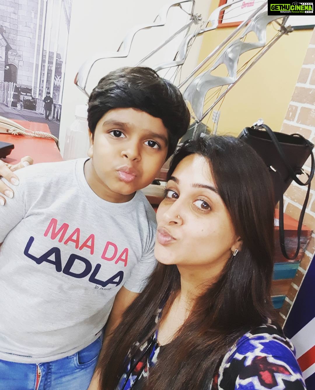 Dipika Kakar Instagram - Work is fun wen u are with a bundle of craziness like him!!!!