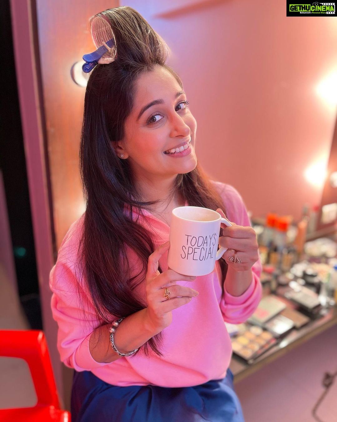 Dipika Kakar Instagram - Today’s Special 😍 Something Special ❤️