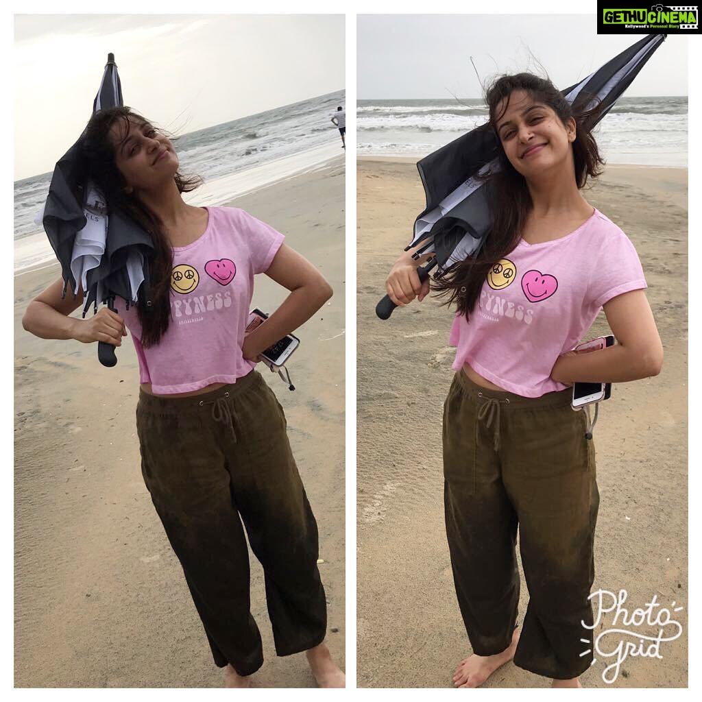 Dipika Kakar Instagram - Dressed in my pyjamas, armed with an umbrella, I am ready to take on Goa, head on. 🙈 #GoaDiaries #Rains