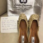 Dipika Kakar Instagram - Gonna give my running feet a glamorous look with this beautiful ethnic pair of #Juttis! Thank you @thecolabacauseway for this #HustlingInJuttis #ThankYou #Goodies