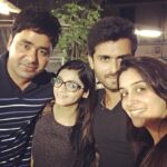 Dipika Kakar Instagram - when they come to pep us up in the most difficult week of our journey 😘😘😘😘 thank you @jyotsnachandolasingh and @siingh_nitesh08 Loveeee you guysssss 😘😘😘😘😘