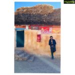 Dulquer Salmaan Instagram - Since the #Kurup era selfies got you all thinking I’m sad/depressed/unwell or under some influence, Here’s me beaming like a Cheshire Cat high on nothing but the altitude, these beautiful people and breath taking sights !! #spitivalley #kaza #hikkim #highestpostoffice #beingram #frozensmiles #projectingjoy #nonnegotiable #gramlifehasrules #apparantly