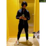 Dulquer Salmaan Instagram - Fitting Room selfies ! #circa2019 #kurupdays #couldntfigurewhatiwantedtowearoutthestore