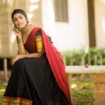 Eesha Rebba Instagram - Andariki Dussehra subhakanshalu ❤️ . Costumes - @ivalinmabia Photographer - @camerasenthil Makeup - @anjusartistry Shoot organized by @rrajeshananda