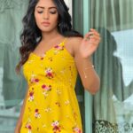 Eesha Rebba Instagram - What do u think is my fav colour🌻? . Hmu : @venkateshparam 📸 @nologicphotos