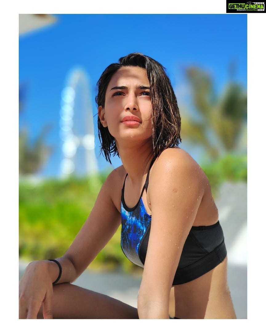 Erica Fernandes - 307.4K Likes - The requested closeup š