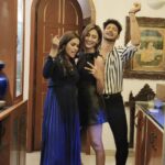 Erica Fernandes Instagram - New year's eve celebrations be like.... I really hv no clue what @hair_by_rahulsharma is up to. #newyearseve #newyear #2022 #ericafernandes