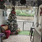 Erica Fernandes Instagram - Feels so good to be back home after more than 2 weeks and walking right into my winter wonderland the way I left it.. Finally it's time to take down the decorations 🤭