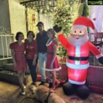 Erica Fernandes Instagram – Christmas Dinner with the Fam Bam 
#aboutlastnight #christmas #ericafernandes #dinner