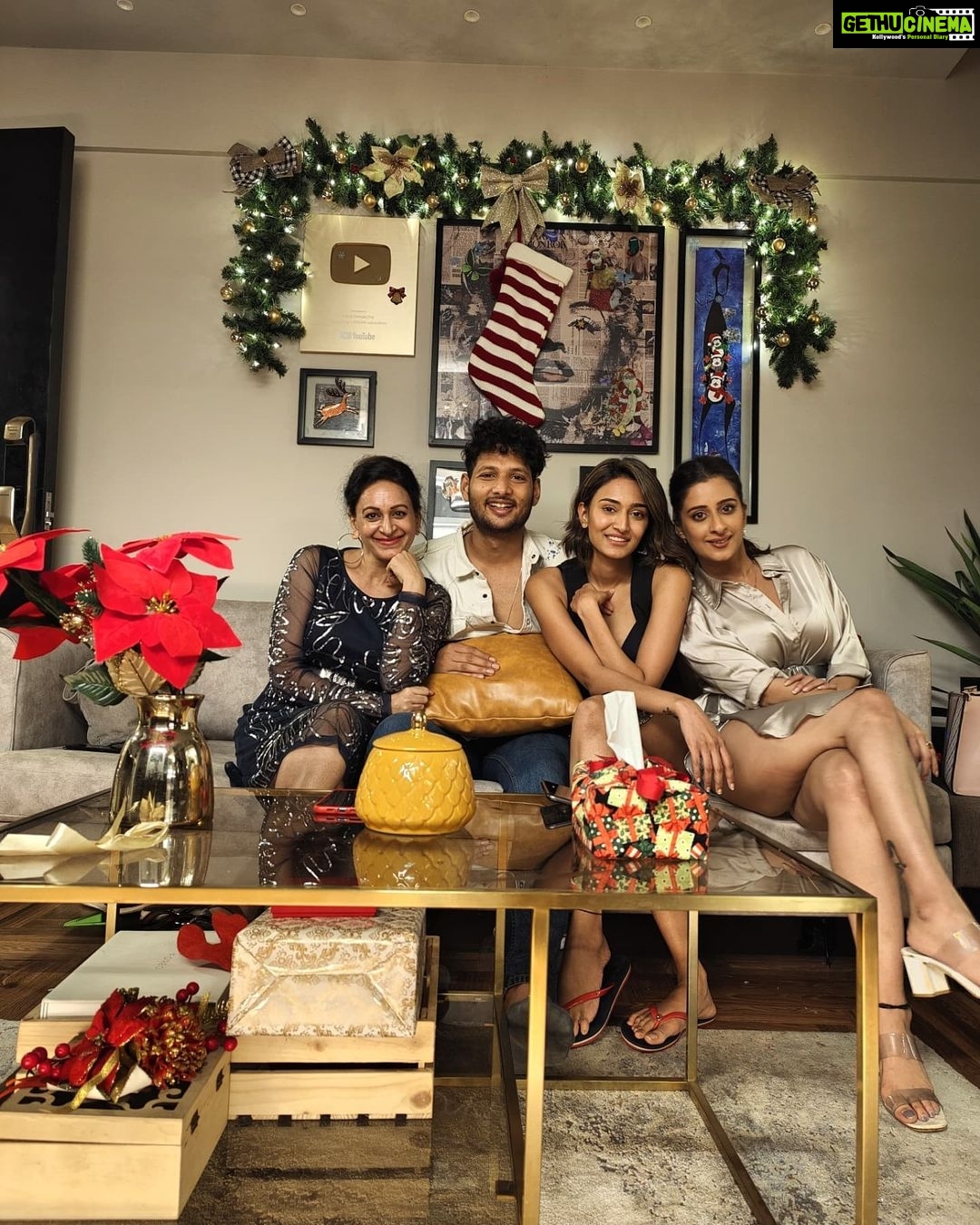 Erica Fernandes Instagram - Christmas party pics part 2 #aboutlastnight #christmas #kuchranggang