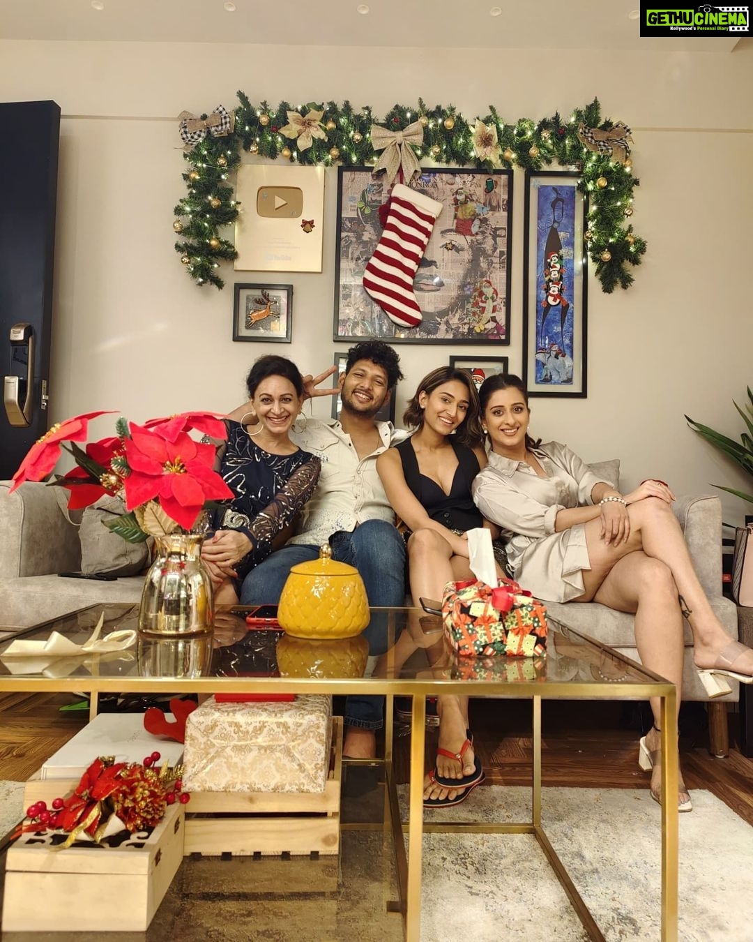 Erica Fernandes Instagram - Christmas party pics part 2 #aboutlastnight #christmas #kuchranggang