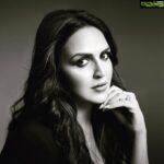 Esha Deol Instagram – #challangeaccepted @nikigangwani 🤗 #womansupportingwomen @kevin.nunes.photography