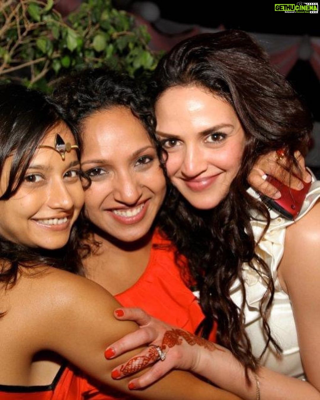 Esha Deol Instagram - 💔 May your soul rest in peace @tashajitender Om Shanti 🙏🏼 To my best friend my soul sister my Tasha . You have gone but will always be in our hearts. This family remains ours for eternity. “Yeh dosti hum nahi todenge “ #foreverlove #sisterhood #mybff