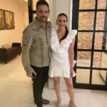 Esha Deol Instagram – Had a lovely birthday celebration with my loved ones. 🥳
I want to thank each and everyone of you for the lovely birthday wishes & blessings. 
I have personally read & seen all the wishes you all have sent me & I am truly touched with so much love coming my way. 
Love & gratitude 
♥️🙏🏼🧿🤗

#happybirthday #happybirthdayEshaDeol 
#birthdaycelebration
#gratitude 

Thank you to all my peeps for making it special @dreamgirlhemamalini @bharattakhtani3 @a_tribe @abhaydeol @tusshark89 #fardeenkhan @rastar119 @fitnesswithsatya @mistergautam @smriti_khanna @dalalkunal @fazaashroffgarg @virajvelinker @adapt_studios @menuscriptfoodstories @delcakes.in #aboutlastnight