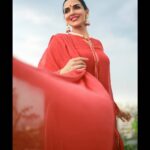 Esha Deol Instagram - The colour "Red" is considered very auspicious in our culture. It signifies both beauty and fearlessness. On this day we worship Goddess Katyayani and she is seen as the slayer of the tyrannical demon Mahisasura. Today we celebrate the victory of good over evil. She gives us the strength to fight our inner demons and slay our fears. ♥️🧿 #Navratri2021 #Day6 Outfit by @shadesofindia Jewellery by @kiara.jewelry Styled by @kareenparwani Style team @styledbyanuja @anushkasolanki98 Photographer: @popmercy @palsandpeersentairtainment Hair & Makeup: @_narendrajadhav_ & #JayaSurve @withvikram @sachinsensei