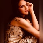 Esha Deol Instagram – Do what makes your soul
shine. 

Photography @kevin.nunes.photography
Styling @rockystarofficial @rockystar100 Makeup @richie_muah  Hairstylist #jayasurve Studio @adapt_studios