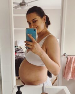 Evelyn Sharma Instagram - Not long to go now! 🥰👼🏻 #cantwait #mummytobe #babybhindi